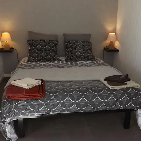 T2 ,parking Prive,terrasse, 10 Mns A Pieds De La Cite Corsaire Et Ses Plages * Saint-Malo