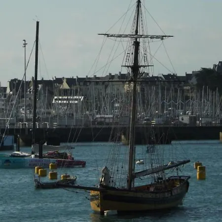 T2 ,parking Prive,terrasse, 10 Mns A Pieds De La Cite Corsaire Et Ses Plages *
